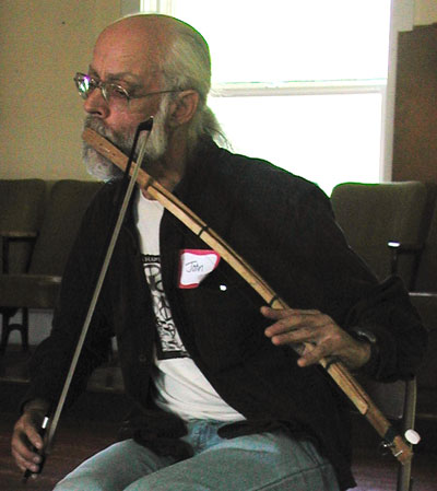 John Palmes on MouthBow at NAJHF 2006 - Pic by Ingrid Berkhout